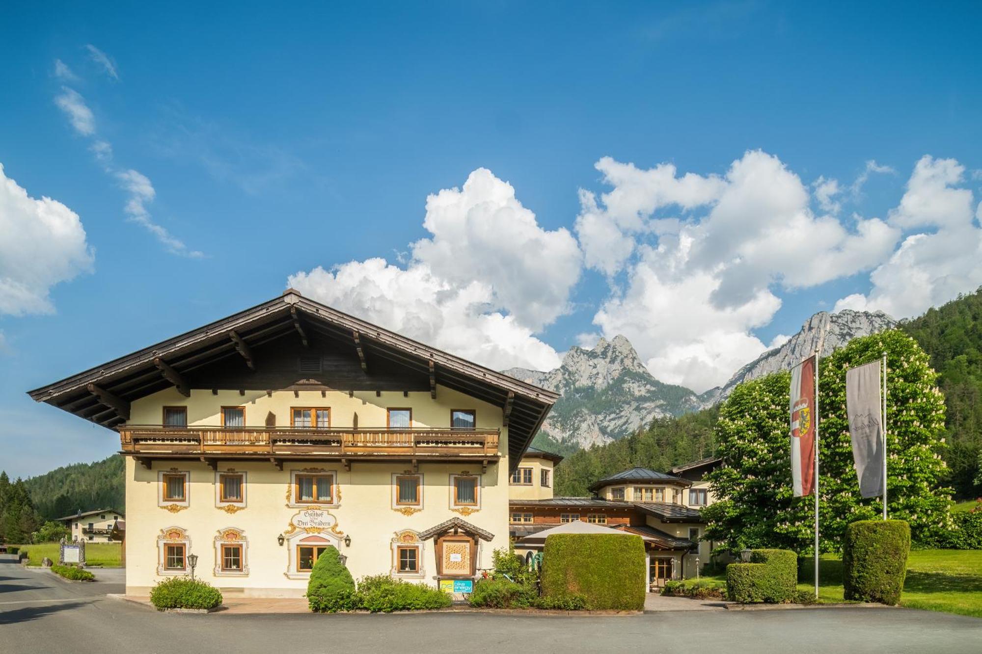 Hotel Vitaloase Zu Den Drei Bruedern Unken Bagian luar foto