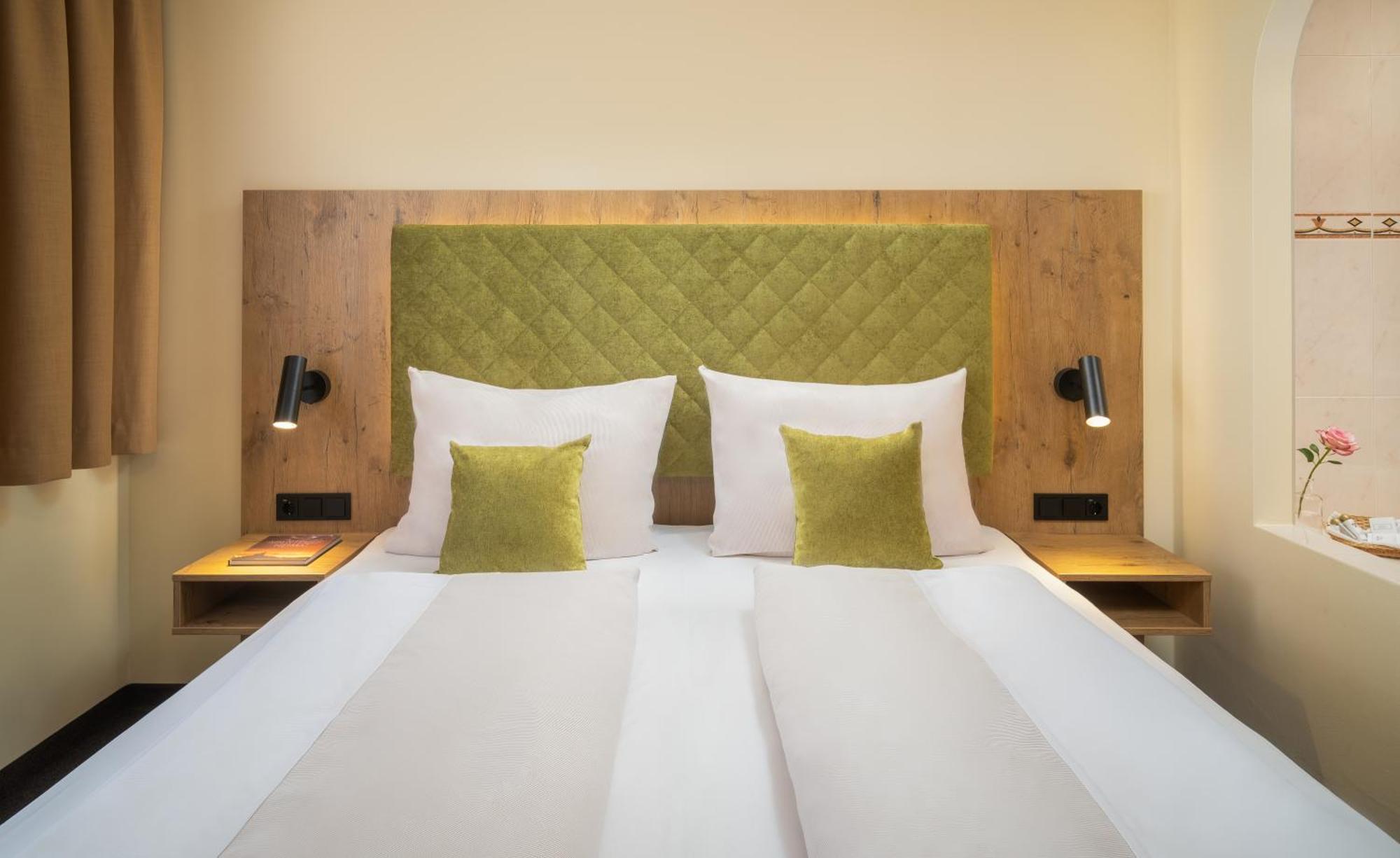 Hotel Vitaloase Zu Den Drei Bruedern Unken Bagian luar foto
