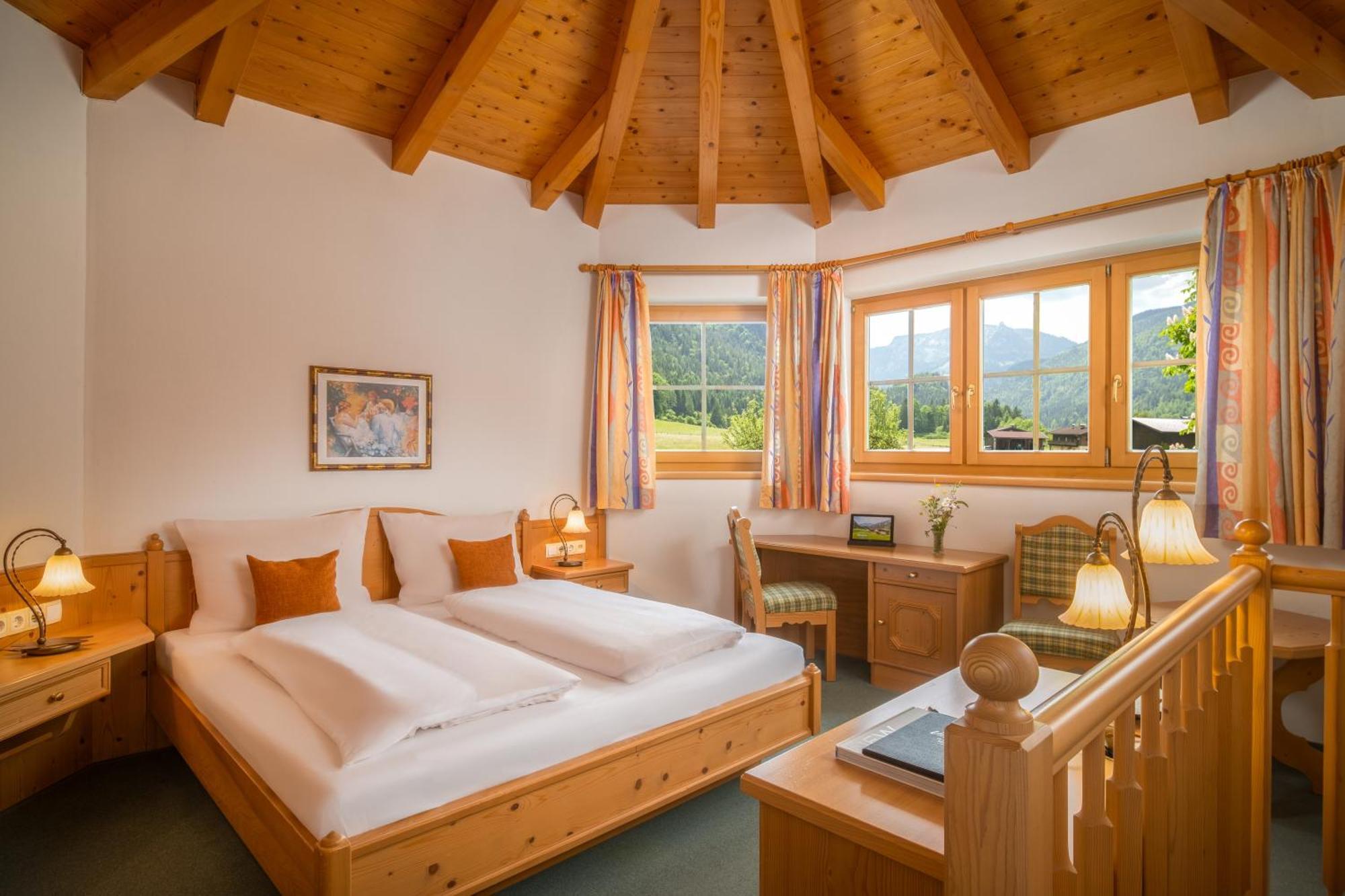 Hotel Vitaloase Zu Den Drei Bruedern Unken Bagian luar foto