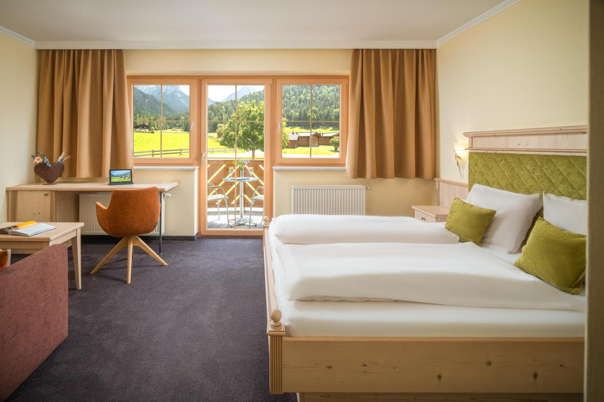 Hotel Vitaloase Zu Den Drei Bruedern Unken Bagian luar foto