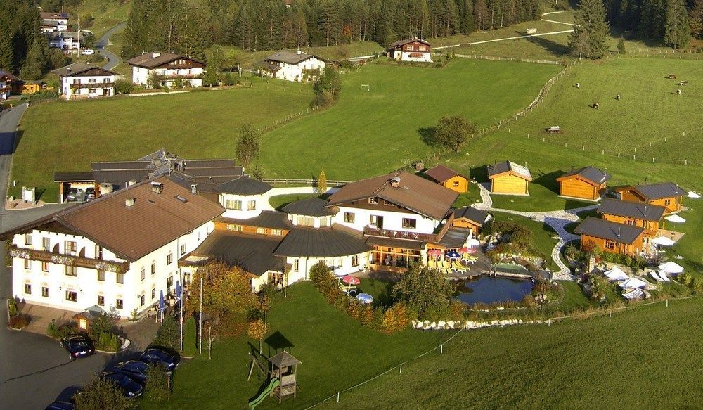 Hotel Vitaloase Zu Den Drei Bruedern Unken Bagian luar foto